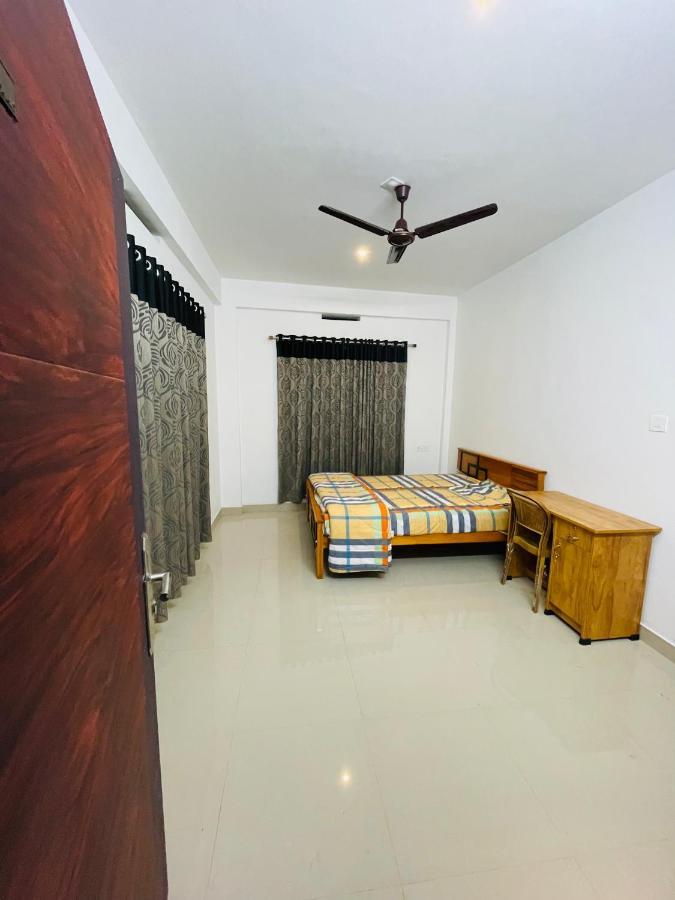 Hotel Highland Residency à Attappādi Extérieur photo